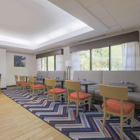 Hampton Inn Raleigh/Garner Exteriör bild